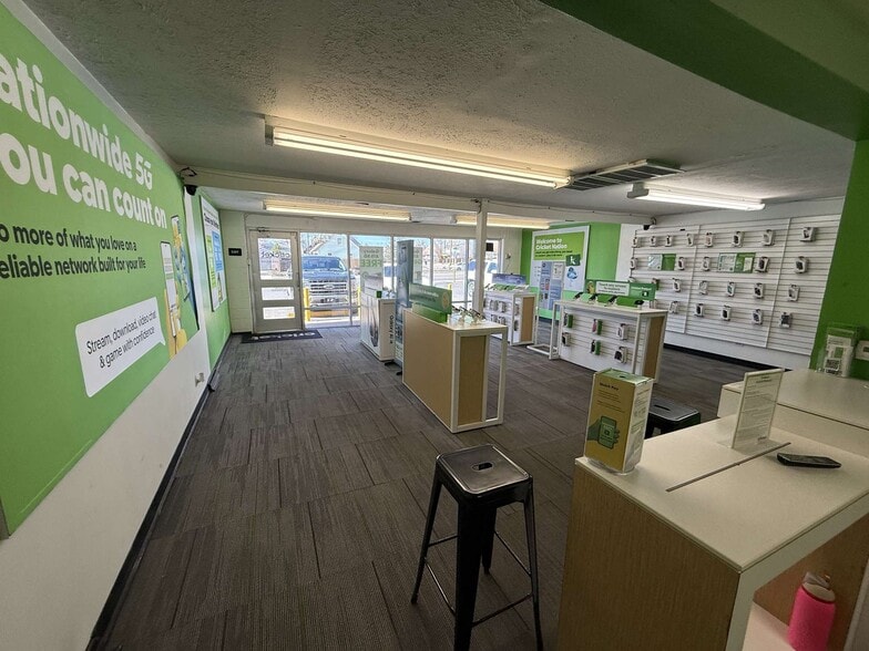 More Photos Of 2412 S Federal Blvd, Denver Storefront For Lease