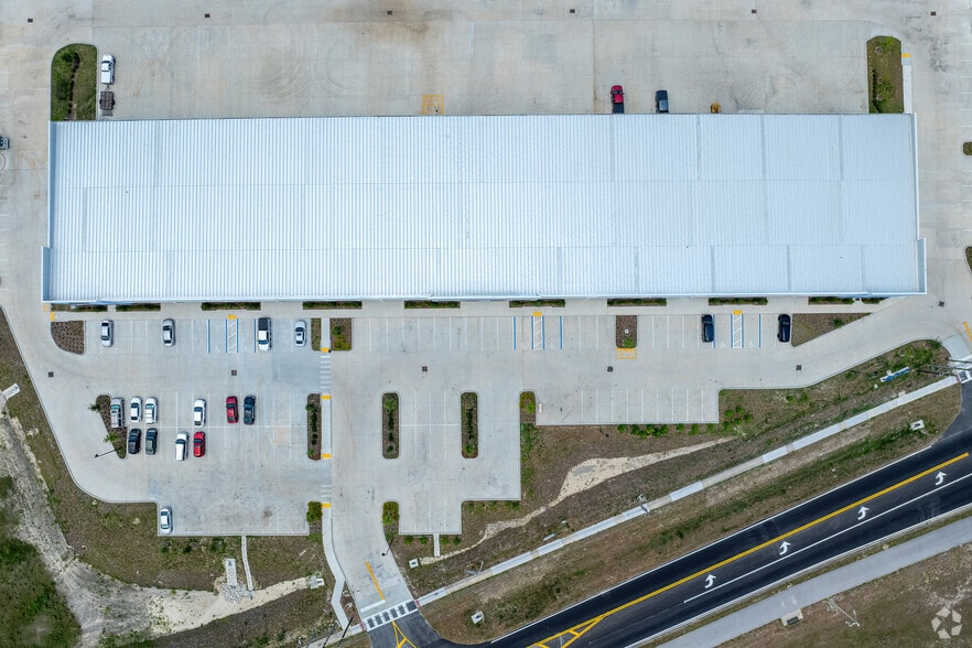 More Photos Of 2870 Clarcona Rd, Apopka Warehouse For Sale