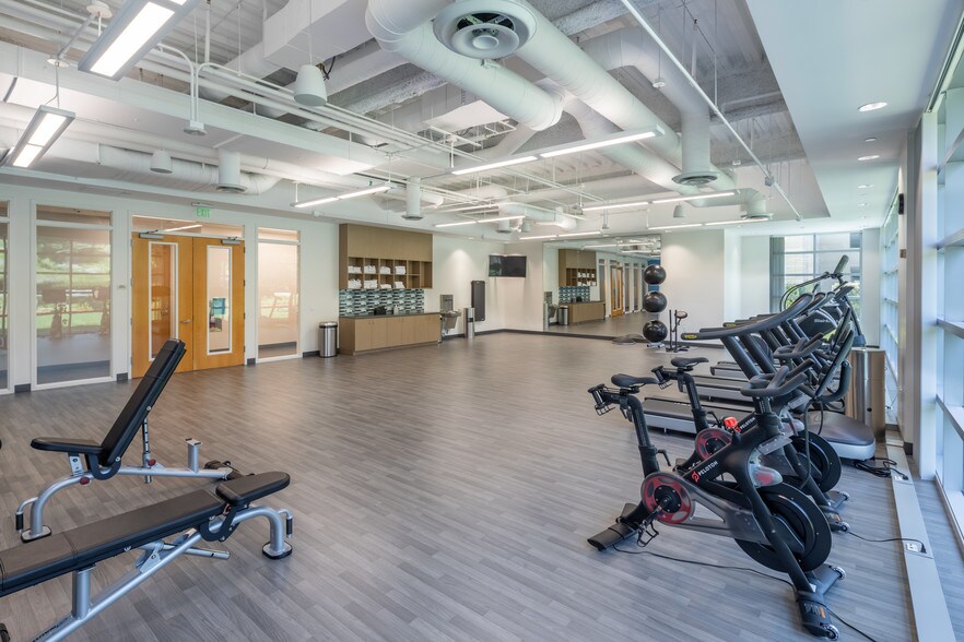 More Photos Of 120 Vantis, Aliso Viejo Office For Lease