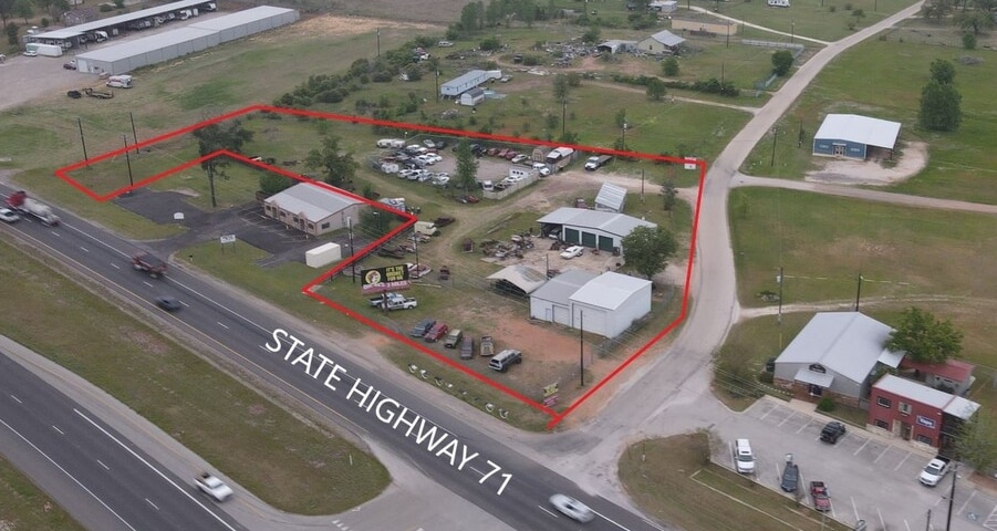 More Photos Of 952 E Highway 71, Bastrop Distribution For Lease