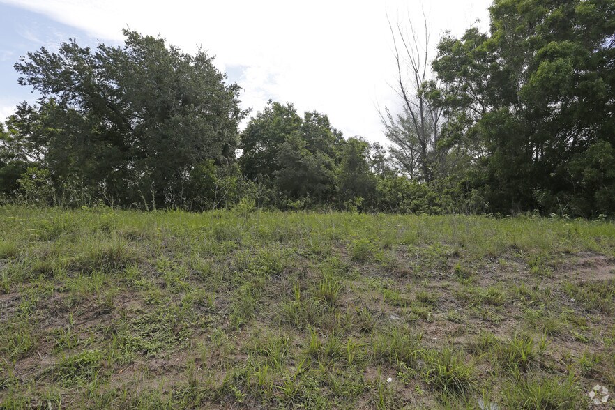More Photos Of 17555 S Tamiami Trl, Fort Myers Land For Sale