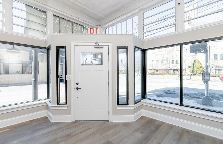 More Photos Of 1940 Harvard Dr, Louisville Storefront For Lease