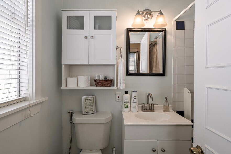 More Photos Of 3312 Crawford St, Houston Apartments For Sale