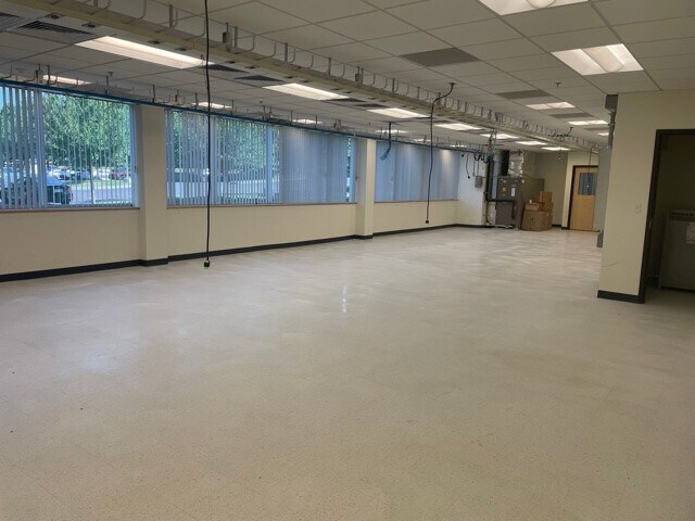 More Photos Of 76 Blanchard Rd, Burlington Office For Lease