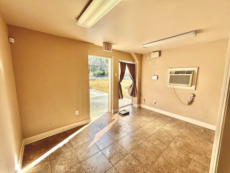 More Photos Of 49297 Hwy 51, Tickfaw Warehouse For Sale