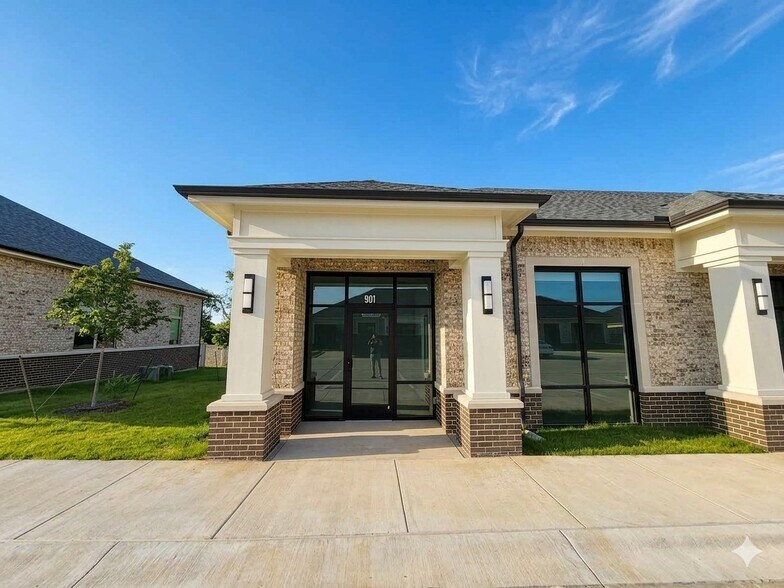 More Photos Of 2120 Prairie Dr, Prosper Medical For Sale
