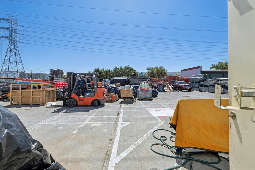 More Photos Of 5560 Boscell Common, Fremont Warehouse For Sale
