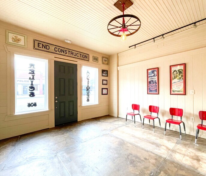 More Photos Of 503-505 Conrad Hilton Blvd, Cisco Storefront Retail Residential For Sale