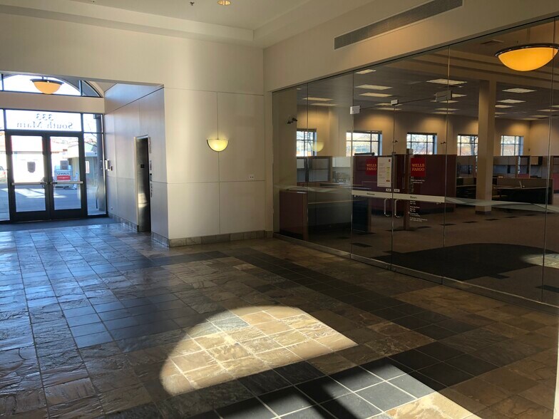 More Photos Of 333 S Main St, Pocatello Bank For Sale