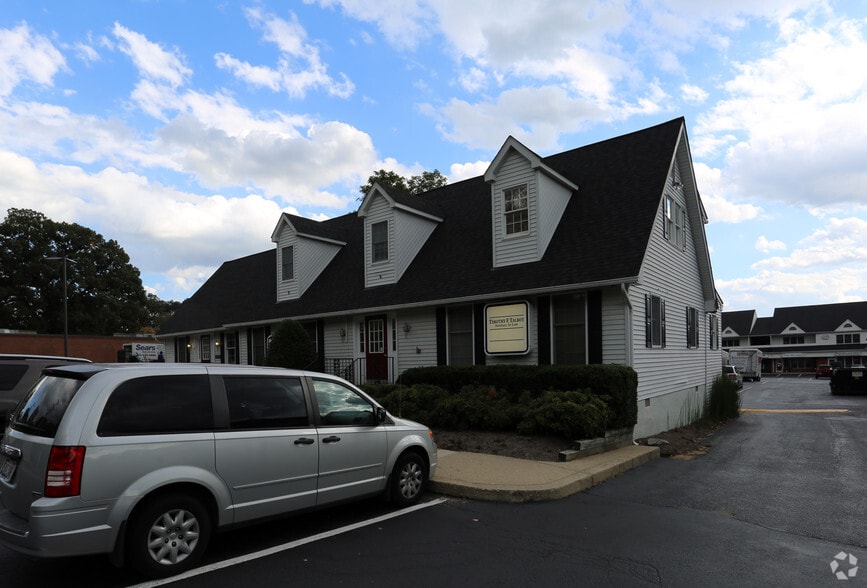 More Photos Of 2131 Defense Hwy, Crofton Unknown For Lease