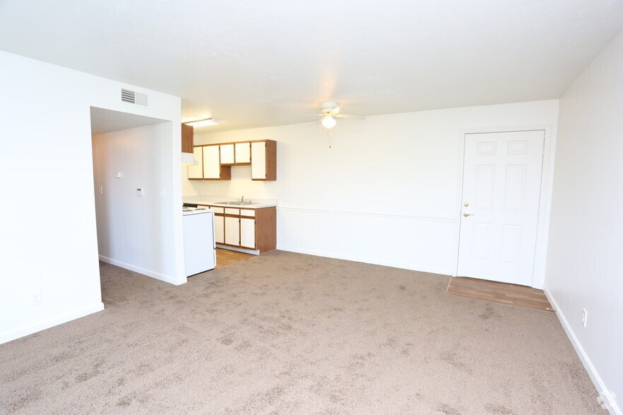 More Photos Of 3130 Saint Anthony Gardens Dr, Louisville Apartments For Sale