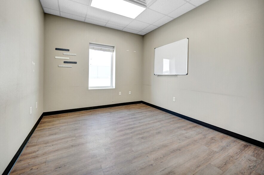 More Photos Of 10712 W County Road 77, Midland Service For Lease