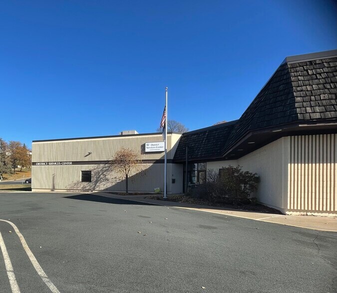 More Photos Of 4540 Tower St SE, Prior Lake Office For Sale