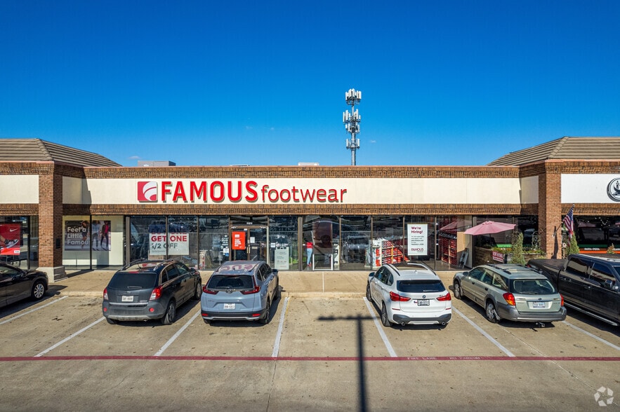 More Photos Of 11888 Marsh Ln, Dallas Unknown For Lease