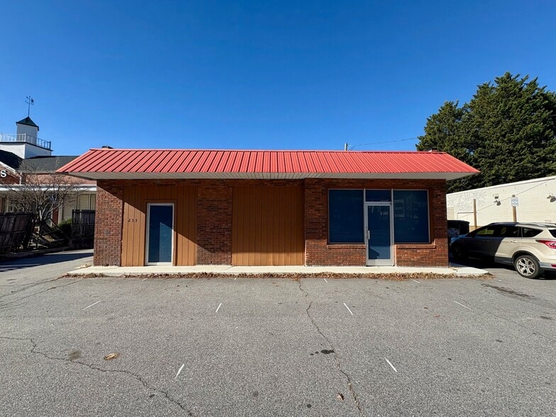 Primary Photo Of 233 Biltmore Ave, Asheville Office For Lease