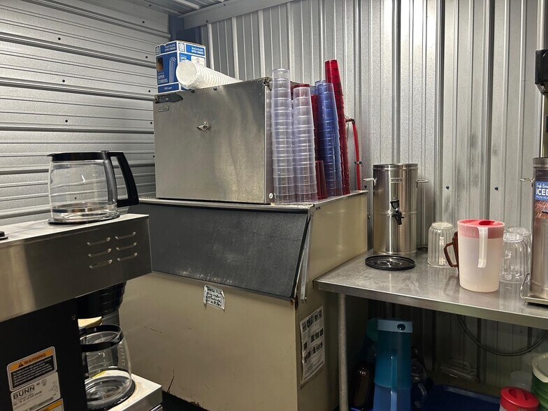 More Photos Of 9318 US Highway 59 N, Atlanta Specialty For Sale