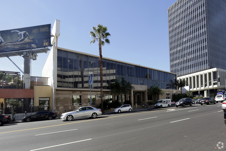 Primary Photo Of 15840 Ventura Blvd, Encino Medical For Lease