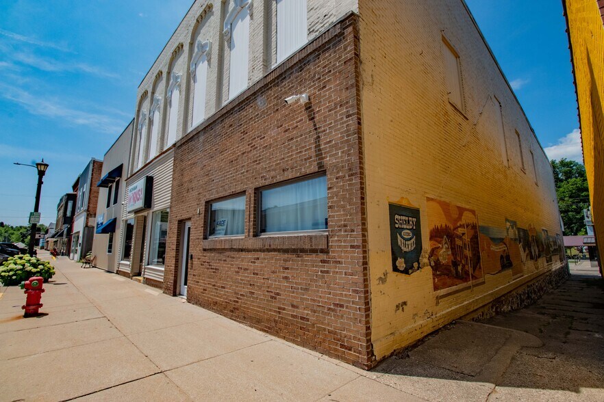 More Photos Of 199 N Michigan Ave, Shelby Office For Sale