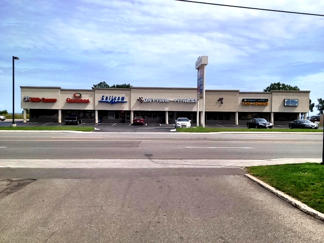 Primary Photo Of 2344-2356 10th St, Menominee Storefront For Lease