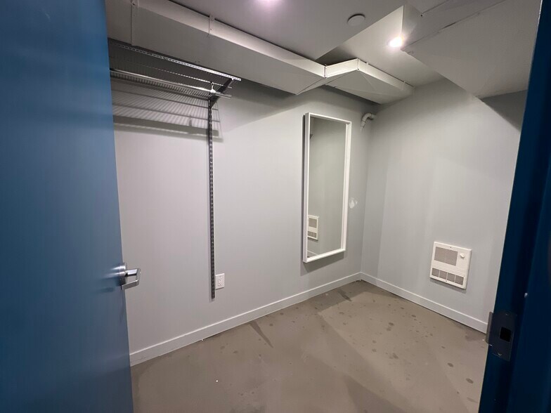 More Photos Of 172 Stanton St, New York Apartments For Lease