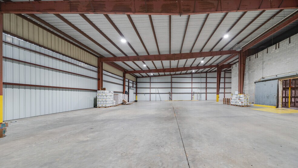 More Photos Of 2476 GA-76 Hwy, Adel Warehouse For Sale