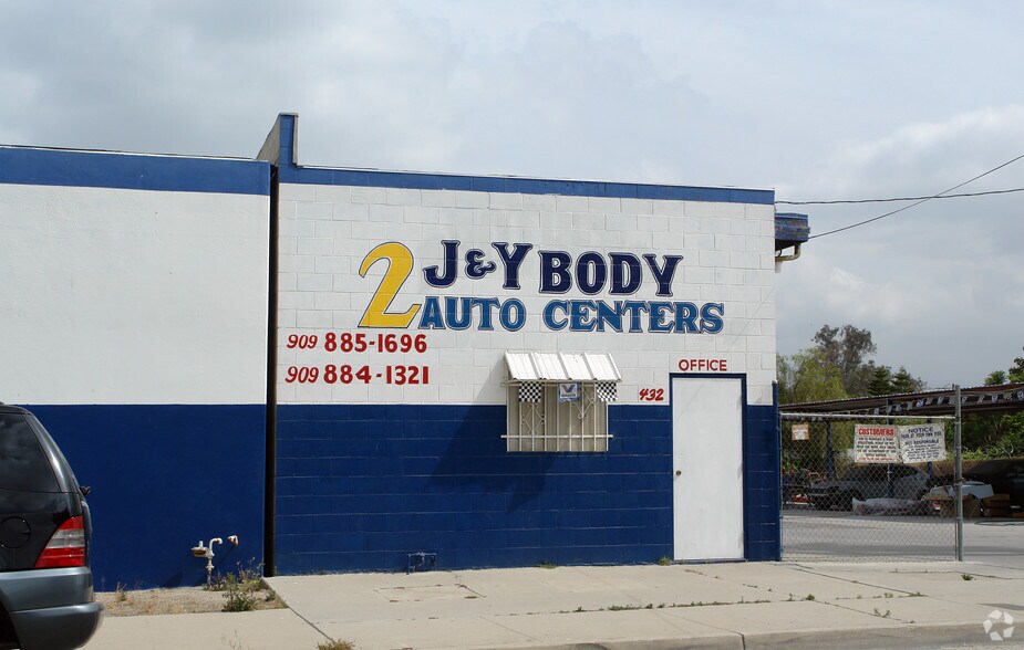 More Photos Of 432 W Oak St, San Bernardino Auto Repair For Sale