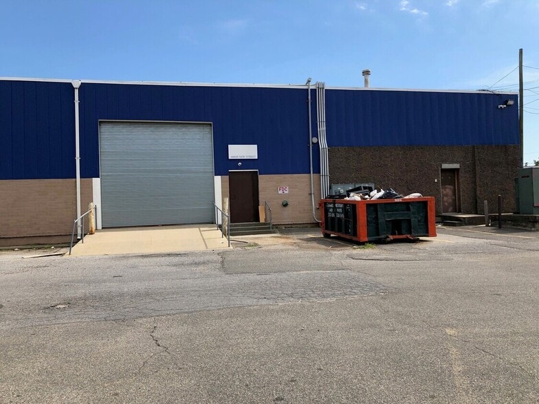 More Photos Of 3085B New St, Oceanside Warehouse For Lease