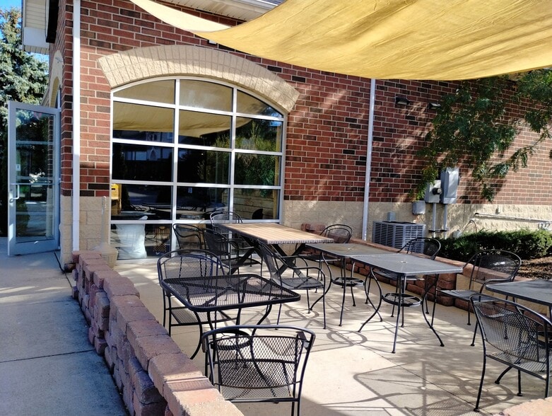 More Photos Of 9528 Diamond Centre Dr, Mentor Restaurant For Sale