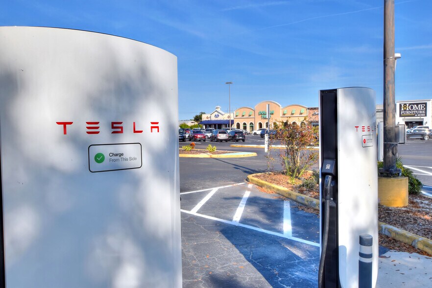 More Photos Of , Bartow General Retail For Sale