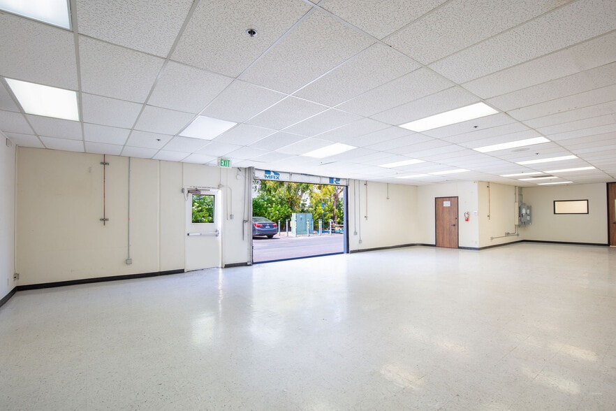 More Photos Of 145-155 N Wolfe Rd, Sunnyvale Flex For Sale