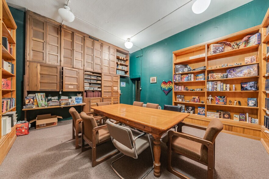 More Photos Of 4403 St Clair Ave, Cleveland Coworking Space