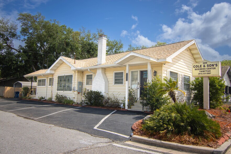 Primary Photo Of 309 W Martin Luther King Jr Blvd, Tampa Medical For Lease