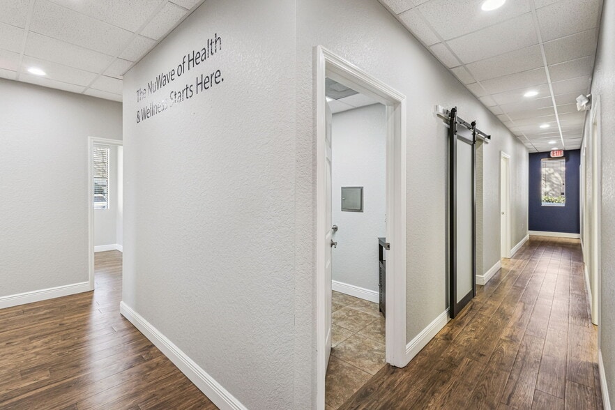 More Photos Of 235 Hatteras Ave, Clermont Medical For Lease