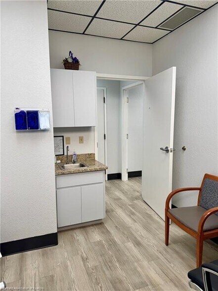 More Photos Of 6801 US Highway 27 N, Sebring Medical For Lease