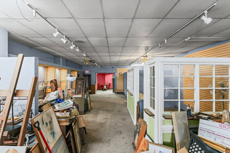 More Photos Of 361 E Main St, Alliance Storefront Retail Office For Sale