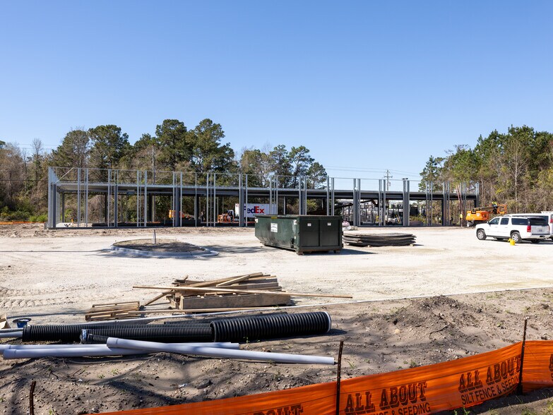 More Photos Of 701 Piner rd, Wilmington Medical For Lease