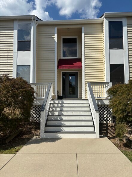 More Photos Of 3007 E Boundary Ter, Midlothian Unknown For Lease