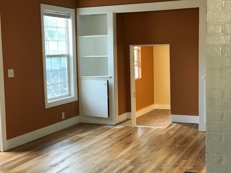 More Photos Of 119 Wesley (605 Miller) St, Silverton Apartments For Sale
