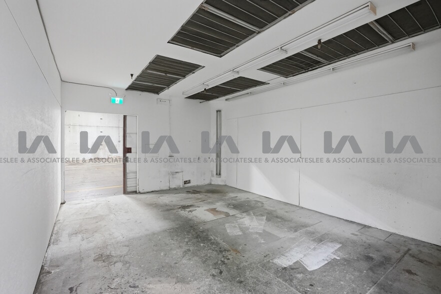 More Photos Of 18788 96th Ave, Surrey Warehouse For Lease