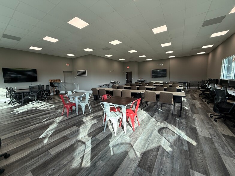 More Photos Of 1200 Synergy Way, Daytona Beach Office For Sale