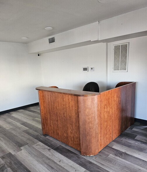 More Photos Of 4131 W Oquendo Rd, Las Vegas Warehouse For Lease