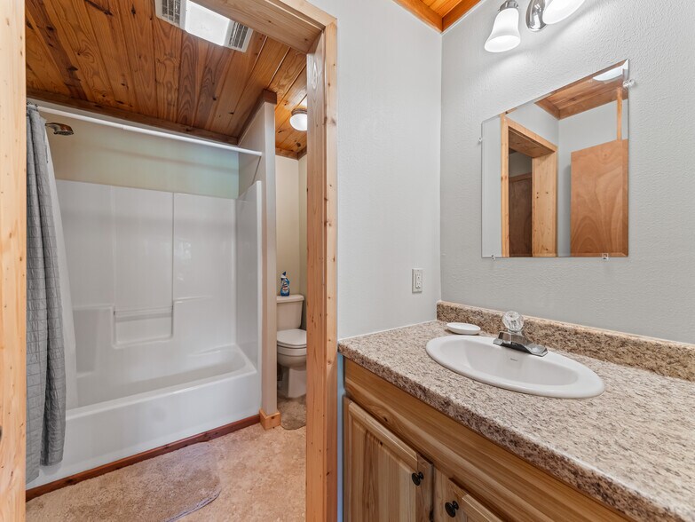 More Photos Of 110 Lizard ln, Story Specialty For Sale