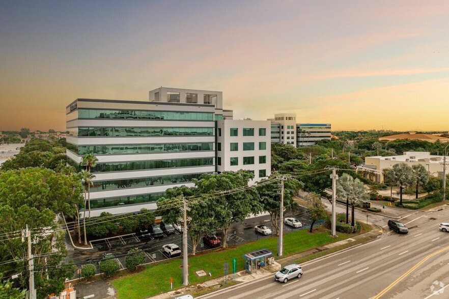 More Photos Of 8750 NW 36th St, Doral Unknown For Lease