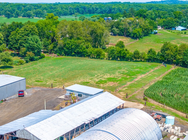 More Photos Of 27058 Mount Pleasant Rd, Columbus Winery Vineyard For Sale