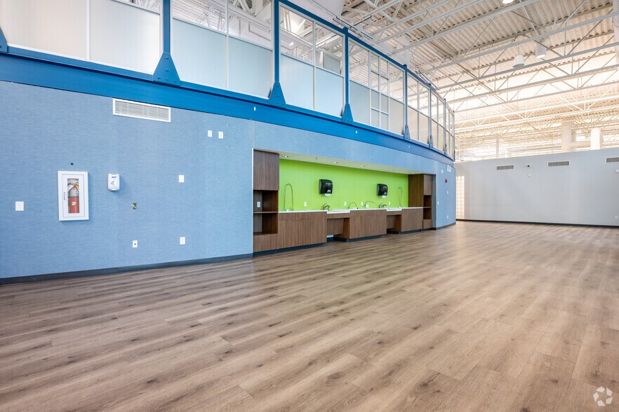 More Photos Of 119 Cane Creek Blvd, Danville Warehouse For Lease