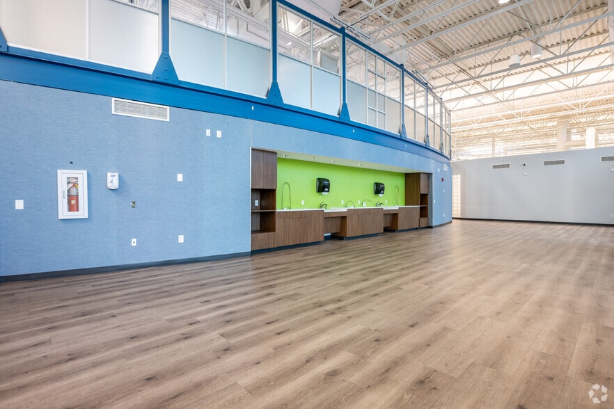 More Photos Of 119 Cane Creek Blvd, Danville Telecom Hotel Data Hosting For Lease