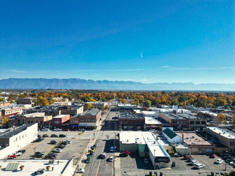 More Photos Of 302 S Main St, Kalispell Restaurant For Sale