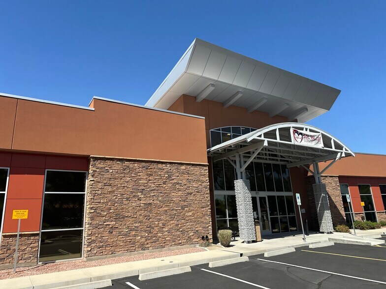 More Photos Of 77 S Dobson Rd, Chandler Office For Sale