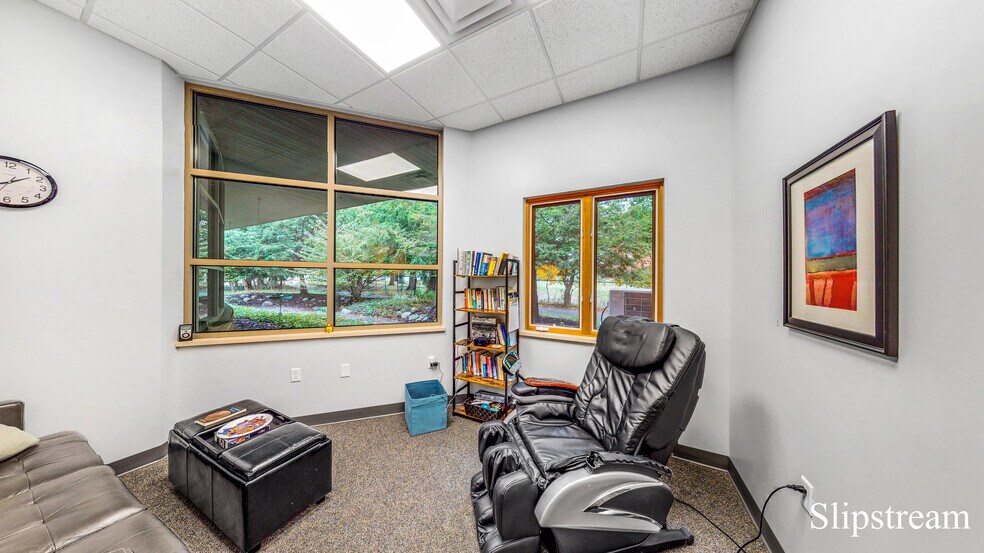 More Photos Of 1416 44th St SW, Wyoming Medical For Sale