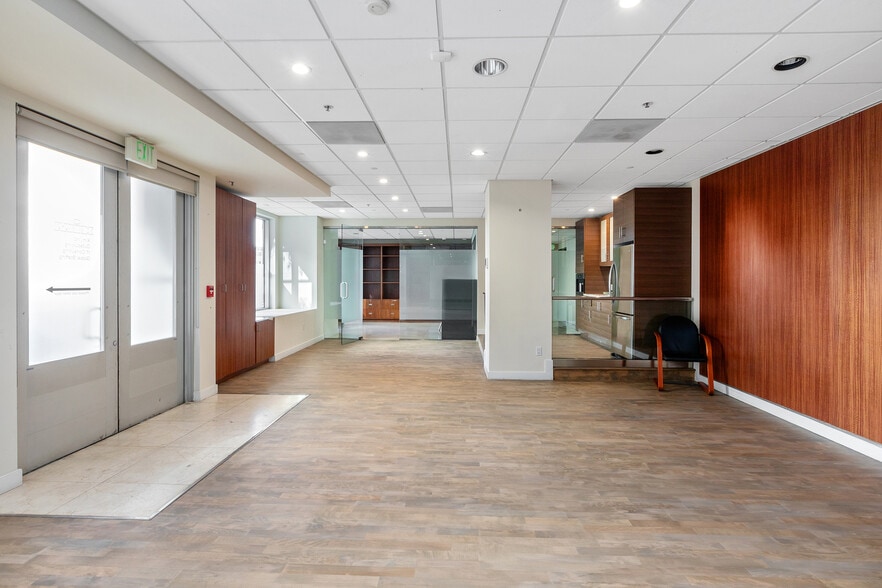 More Photos Of 400 Beale St, San Francisco Apartments For Sale